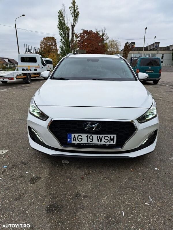 Alb Utilizat 2020 Hyundai i30 Break | 12.400 EUR (Preț OK) - Imagine 1/4