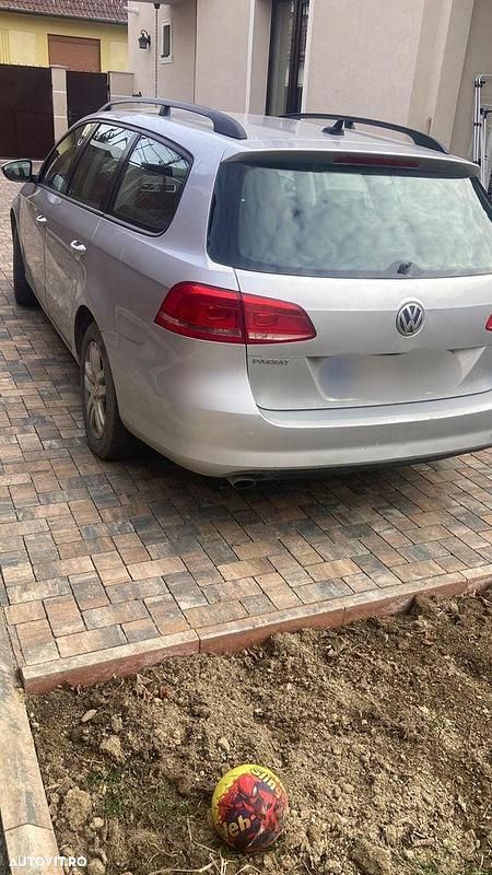 Second-hand VW Passat 105 CP (77 kW) 2011 Culoareargint Break