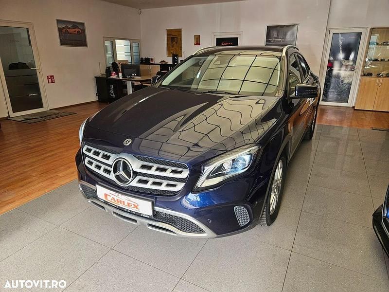 Culoarealbastru Utilizat 2018 Mercedes GLA250 SUV | 19.900 EUR (Preț OK) - Imagine 1/4
