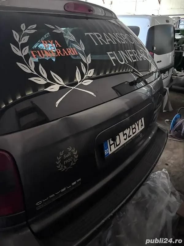 Second-hand Chrysler Grand Voyager 120 CP (88 kW) 2004 Monovolum