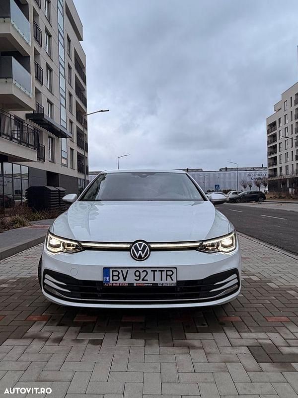 Second-hand VW Golf VII Style 204 CP (150 kW) 2021 Culoarealb Hatchback