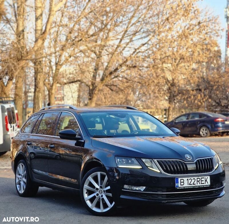 Negru Utilizat 2019 Skoda Octavia Style Break | 9.500 EUR (Preț bun) - Imagine 1/4