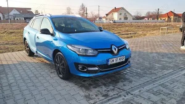 Utilizat 2014 Renault Mégane III Bose Edition Break | 6.300 EUR (Preț OK) - Imagine 1/4