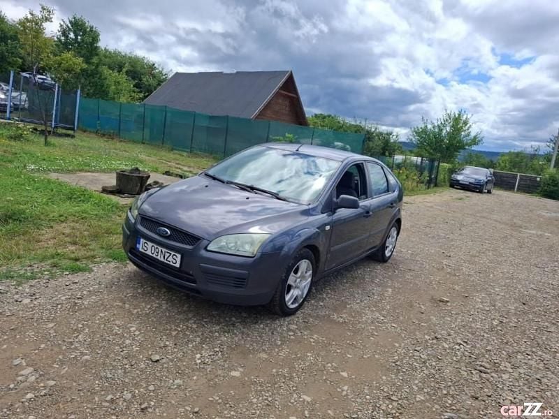 Utilizat 2006 Ford Focus Hatchback | 1.999 EUR (Preț OK) - Imagine 1/4