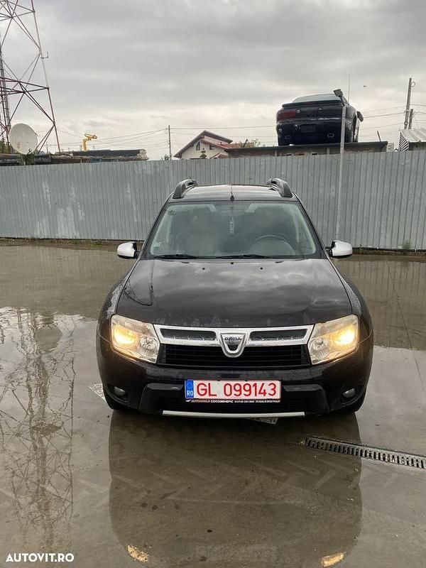 Culoarenegru Utilizat 2012 Dacia Duster Ambiance SUV | 5.299 EUR (Preț OK) - Imagine 1/4