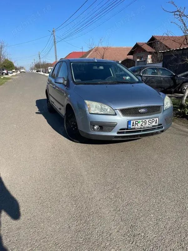 Utilizat 2006 Ford Focus Hatchback | 1.950 EUR (Preț OK) - Imagine 1/4
