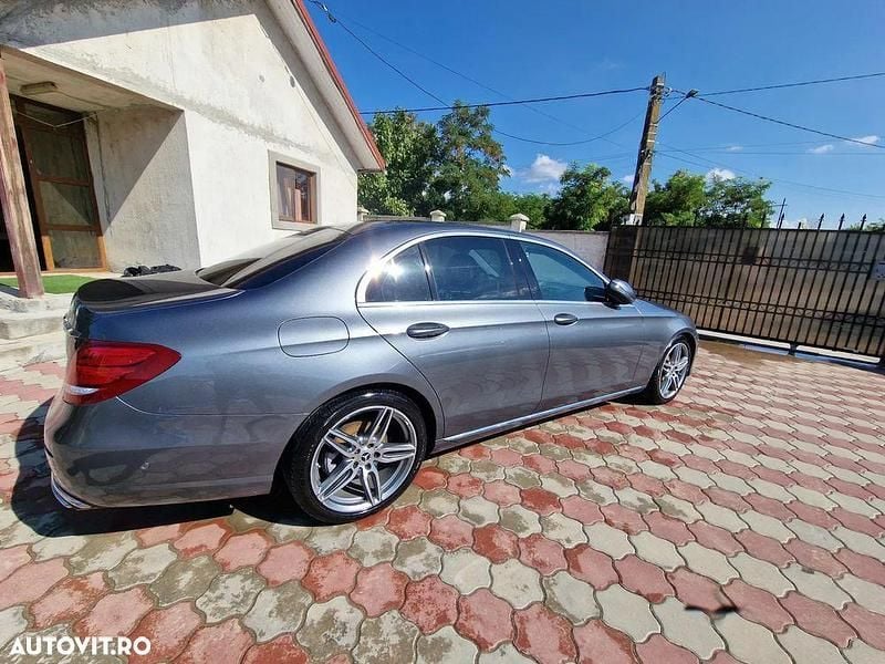 Second-hand Mercedes E220 194 CP (142 kW) 2018 Culoaregri Berlinǎ