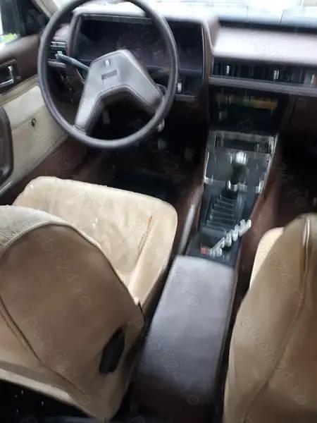 Second-hand Mitsubishi Galant 75 CP (55 kW) 1983 Berlinǎ