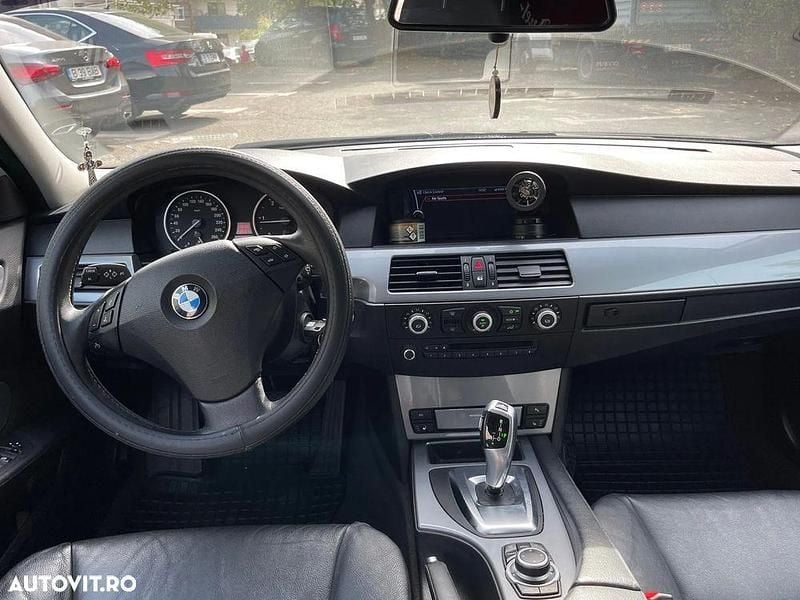 Second-hand BMW 520 177 CP (130 kW) 2009 Culoarenegru Break