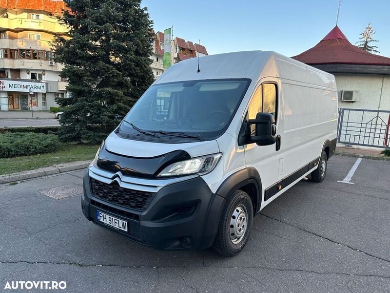Alb Utilizat 2021 Citroën Jumper Monovolum | 10.700 EUR - Imagine 1/4