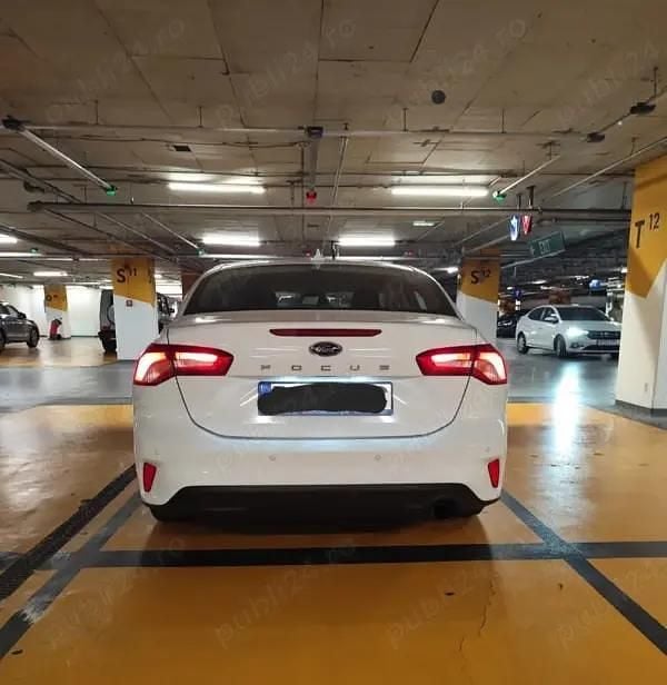 Second-hand Ford Focus 120 CP (88 kW) 2020 Alb Berlinǎ