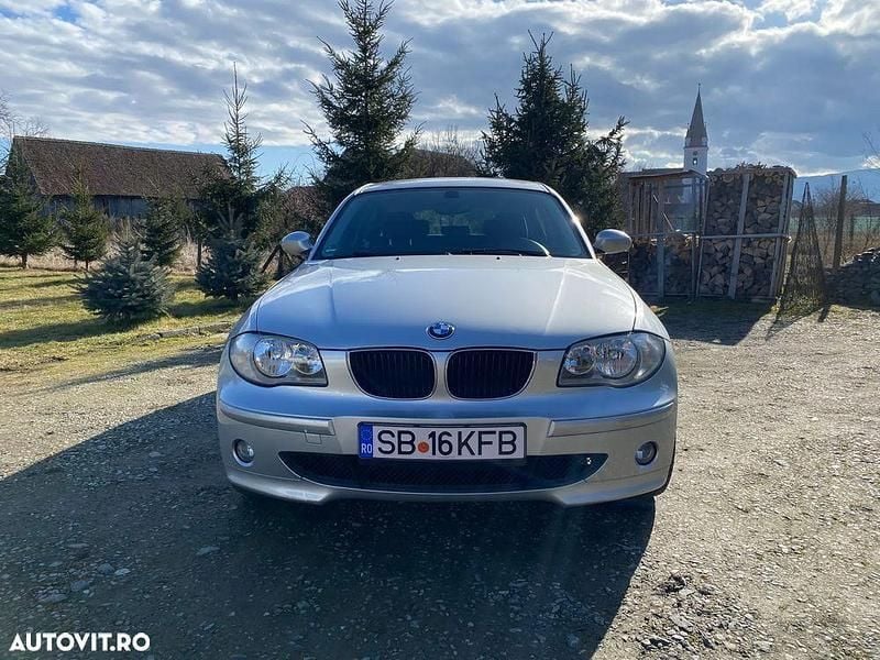 Second-hand BMW 118 129 CP (94 kW) 2006 Culoareargint Hatchback