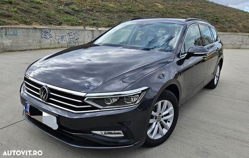 Culoaregri Utilizat 2023 VW Passat Comfortline Break | 18.990 EUR (Super Preț) - Imagine 1/4