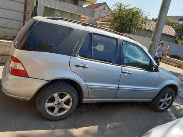 Second-hand Mercedes ML400 184 CP (135 kW) 2002 SUV