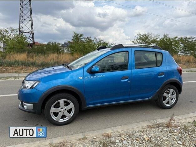 Albastru Utilizat 2015 Dacia Sandero Hatchback | 5.200 EUR (Preț OK) - Imagine 1/4