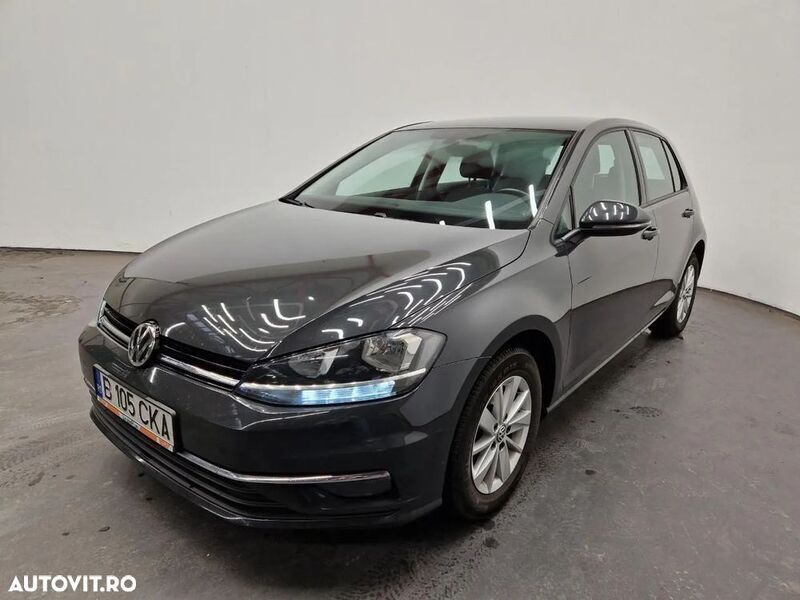 Gri Utilizat 2020 VW Golf VII Comfortline Hatchback | 11.424 EUR (Super Preț) - Imagine 1/4
