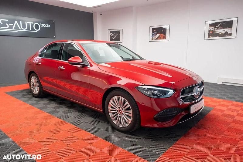 Culoarerosu Utilizat 2023 Mercedes C220 Avantgarde Berlinǎ | 49.990 EUR - Imagine 1/4