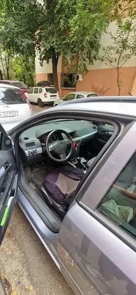 Utilizat 2006 Opel Astra Hatchback | 600 EUR (Super Preț) - Imagine 1/3