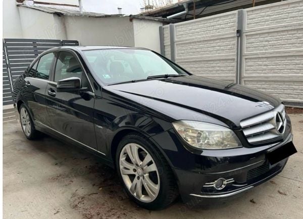 Second-hand Mercedes C180 177 CP (130 kW) 2011 Berlinǎ