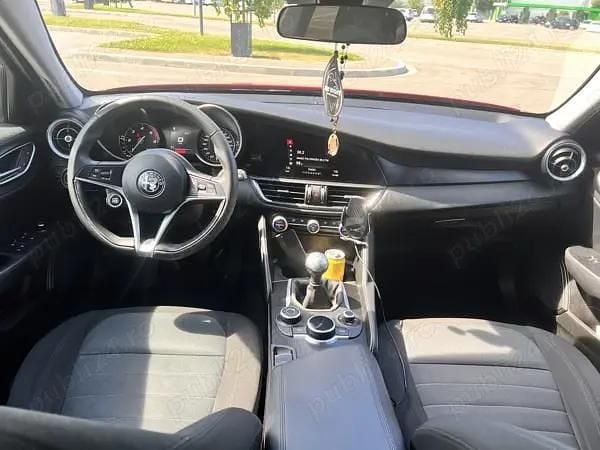 Utilizat 2016 Alfa Romeo Giulia Berlinǎ | 13.000 EUR - Imagine 1/4
