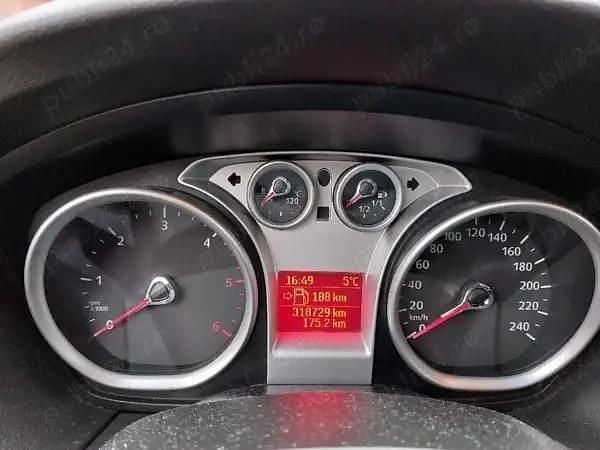 Second-hand Ford Focus 109 CP (80 kW) 2011 Alb Break