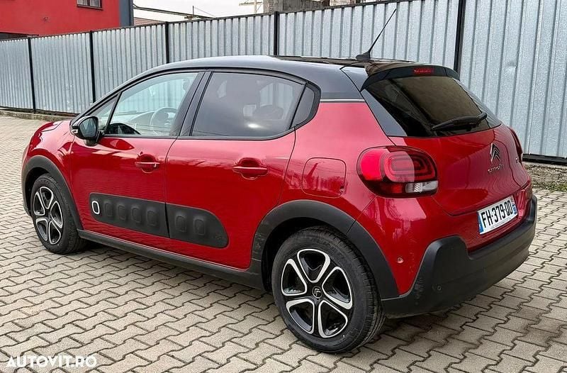 Second-hand Citroën C3 83 CP (61 kW) 2019 Culoarerosu Hatchback