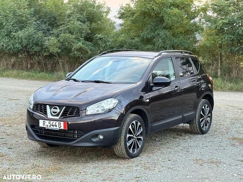 Culoarealte culori Utilizat 2013 Nissan Qashqai I-Way SUV | 7.300 EUR (Preț bun) - Imagine 1/4