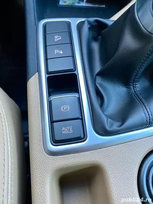 Second-hand Kia Sportage 132 CP (97 kW) 2019 Gri SUV