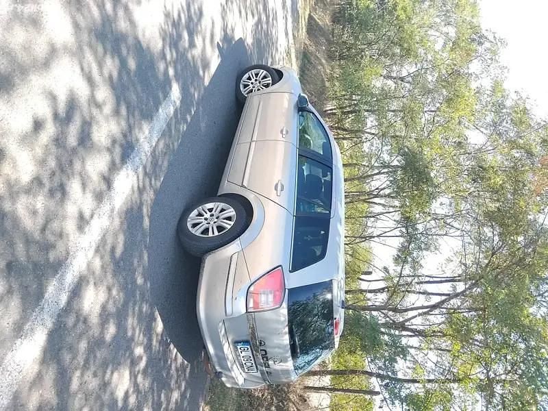 Gri Utilizat 2007 Opel Astra Monovolum | 1.800 EUR (Preț OK) - Imagine 1/4