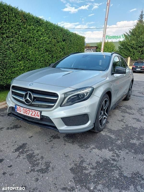 Argint Utilizat 2015 Mercedes GLA200 AMG line SUV | 14.900 EUR (Preț OK) - Imagine 1/4