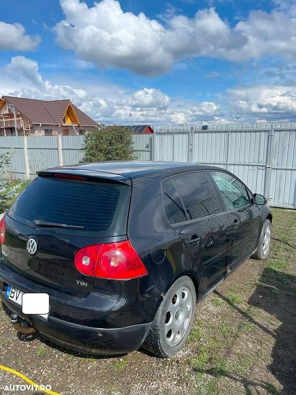 Second-hand VW Golf IV Comfortline 140 CP (102 kW) 2005 Culoarenegru Hatchback