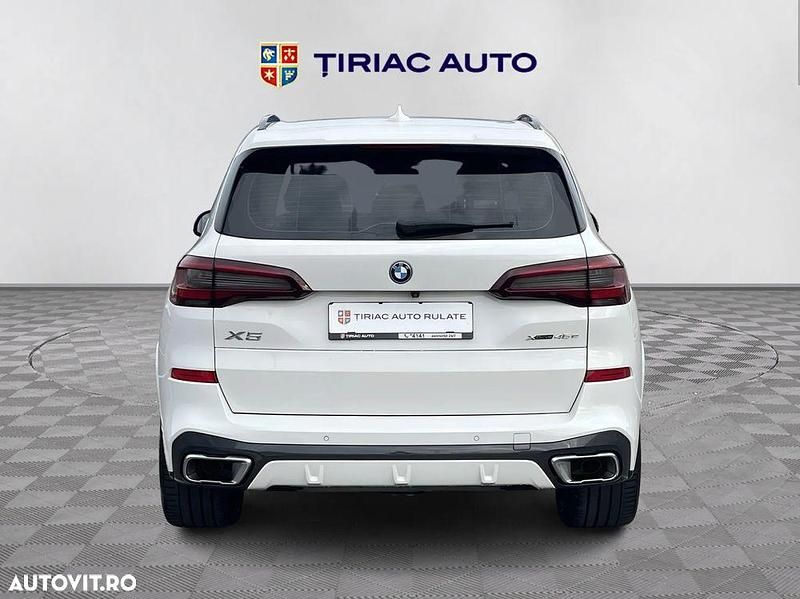 Second-hand BMW X5 394 CP (289 kW) 2022 Culoarealb SUV