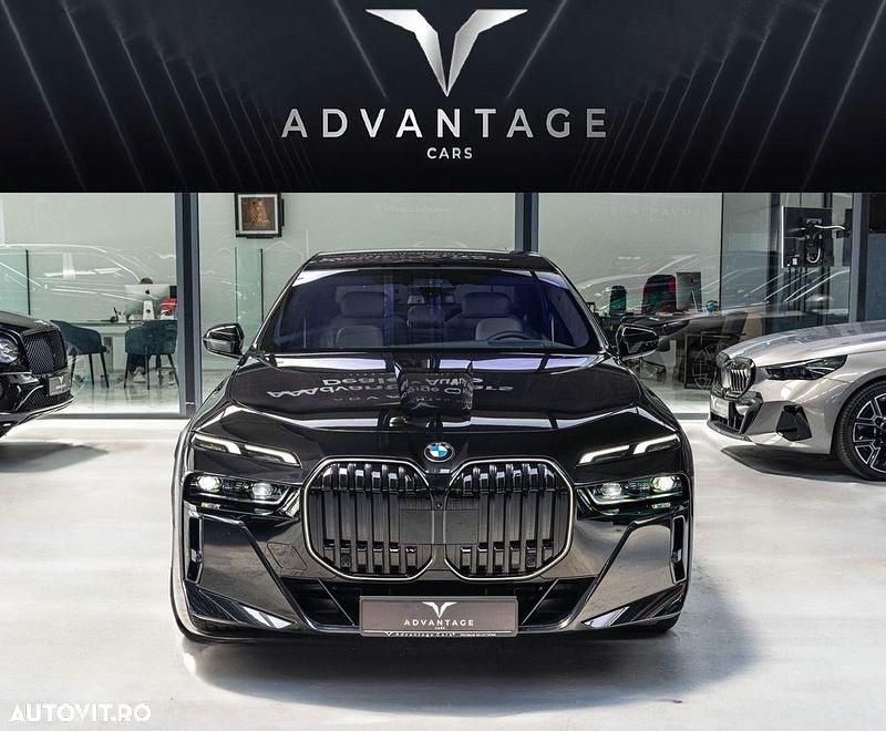 Culoarenegru Utilizat 2024 BMW 740 Comfort Edition Berlinǎ | 119.185 EUR - Imagine 1/4