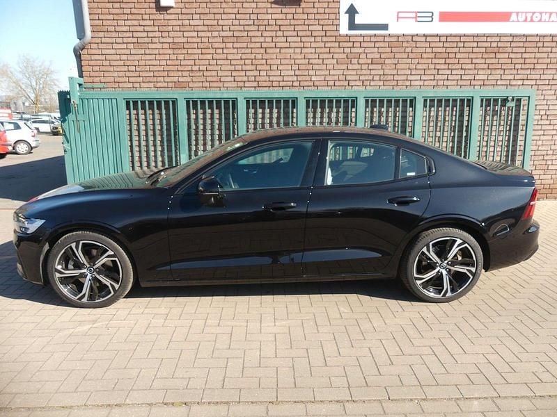 Second-hand Volvo S60 Plus 197 CP (144 kW) 2024 Berlinǎ