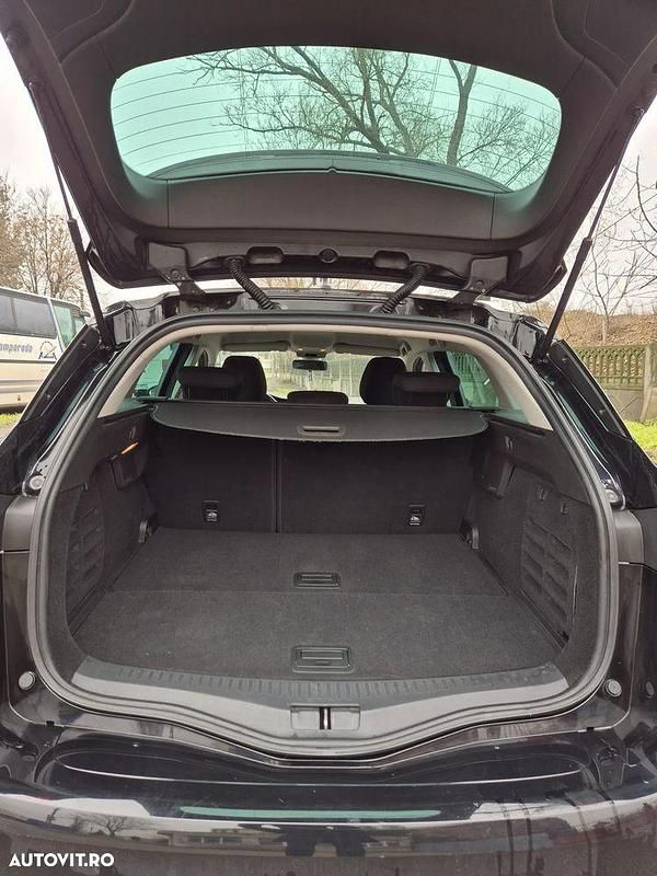 Second-hand Renault Mégane GrandTour Techno 115 CP (84 kW) 2021 Culoarenegru Break