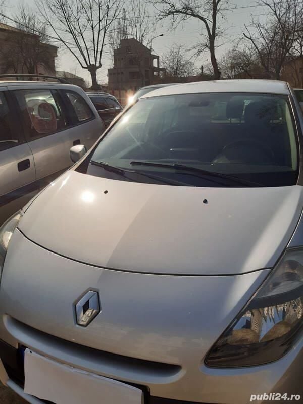 Second-hand Renault Clio III 90 CP (66 kW) 2011 Argintiu Hatchback