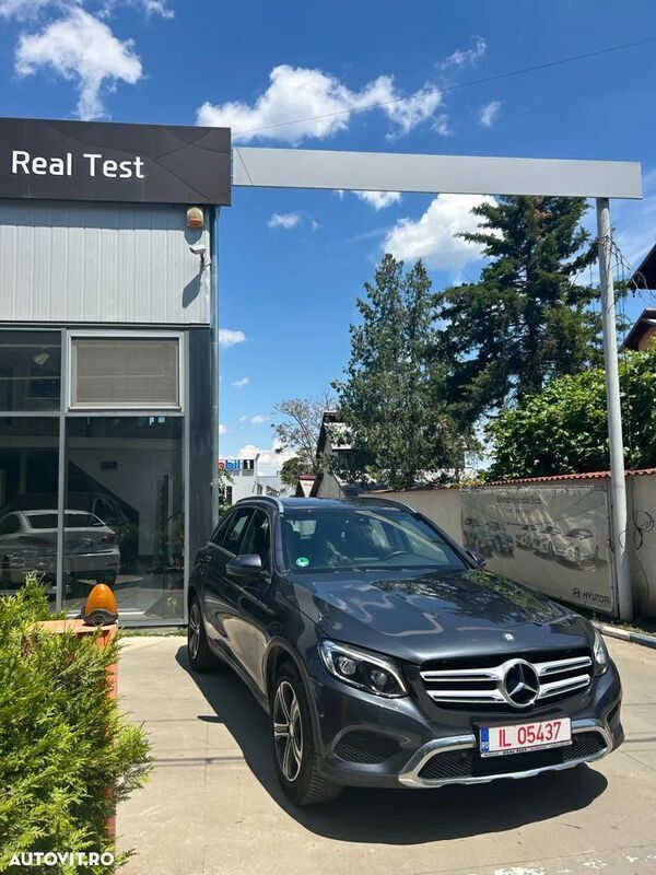 Gri Utilizat 2016 Mercedes GLC220 SUV | 20.500 EUR (Super Preț) - Imagine 1/4