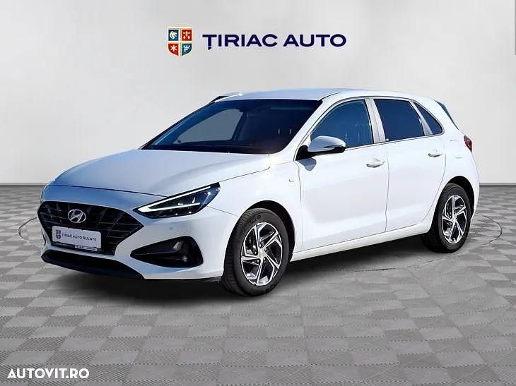 Culoarealb Utilizat 2021 Hyundai i30 Prime Hatchback | 14.990 EUR (Puțin scump) - Imagine 1/4