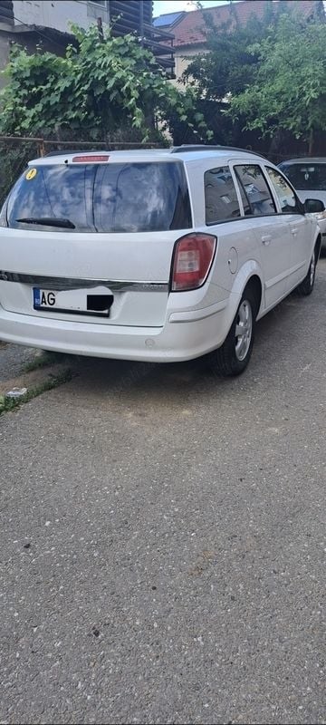 Second-hand Opel Astra 110 CP (80 kW) 2008 Break