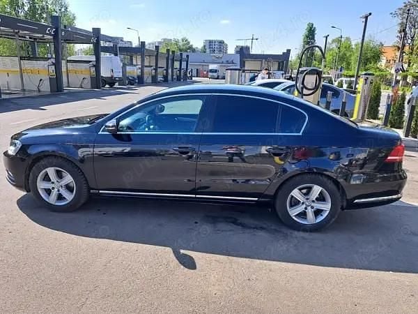 Utilizat 2013 VW Passat Berlinǎ | 7.500 EUR (Preț bun) - Imagine 1/4