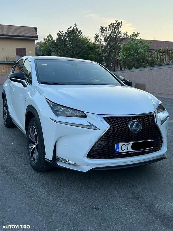 Alb Utilizat 2015 Lexus NX300h Sport Line SUV | 21.900 EUR (Preț OK) - Imagine 1/4