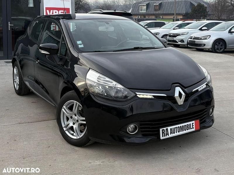 Culoarenegru Utilizat 2015 Renault Clio IV Intens Hatchback | 4.980 EUR (Preț bun) - Imagine 1/4