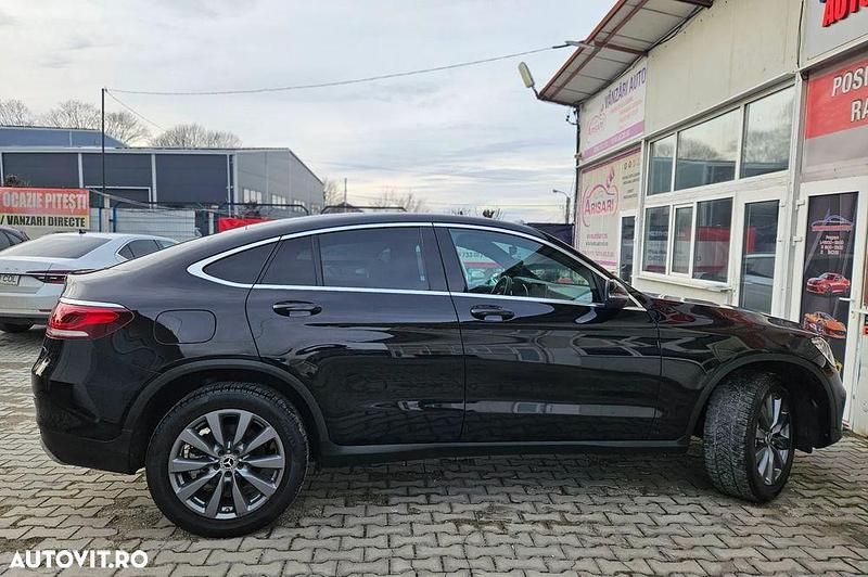 Second-hand Mercedes GLC300 306 CP (225 kW) 2023 Culoarenegru Coupe