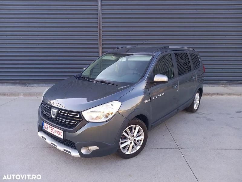 Culoaremaro Utilizat 2017 Dacia Lodgy Stepway Monovolum | 8.499 EUR (Preț OK) - Imagine 1/4