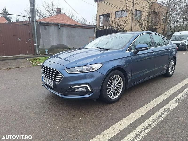 Second-hand Ford Mondeo Titanium 187 CP (137 kW) 2021 Culoarealbastru Berlinǎ