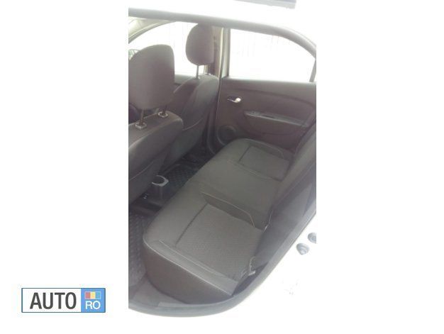 Second-hand Dacia Logan 90 CP (66 kW) 2018 Alb Berlinǎ