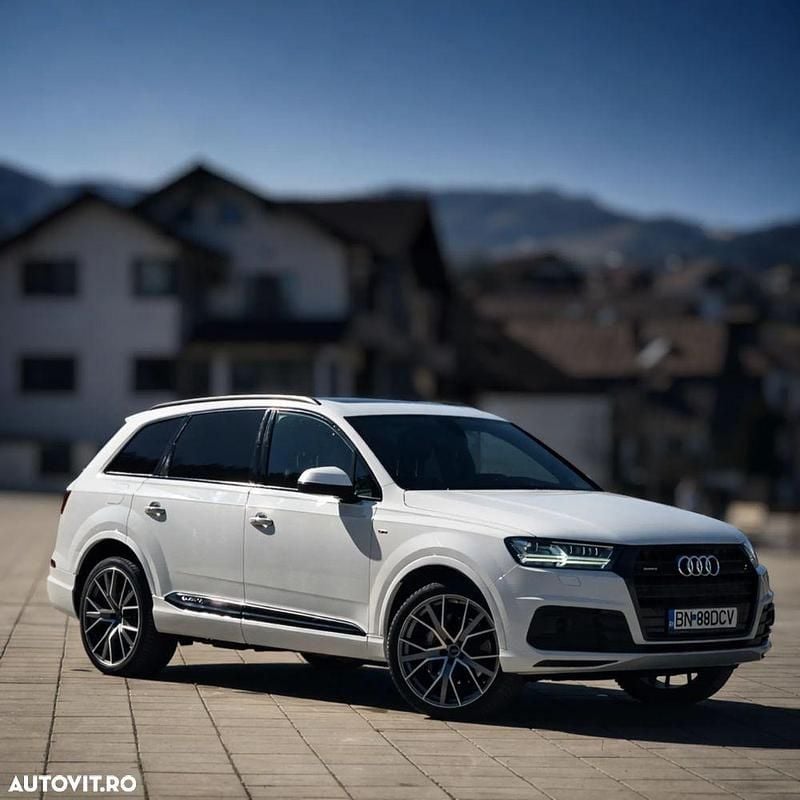 Second-hand Audi Q7 S-Line 286 CP (210 kW) 2019 Culoarealb SUV