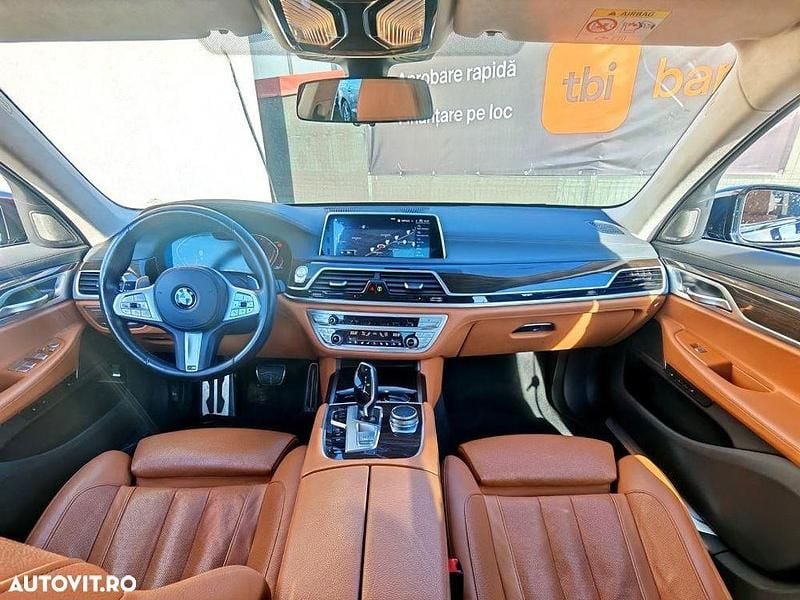 Second-hand BMW 740 Comfort Edition 320 CP (235 kW) 2019 Culoarenegru Berlinǎ