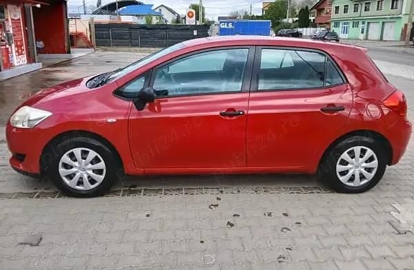 Utilizat 2009 Toyota Auris Hatchback | 4.300 EUR - Imagine 1/4