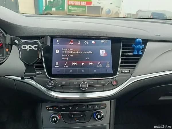 Second-hand Opel Astra 110 CP (80 kW) 2016 Negru Hatchback